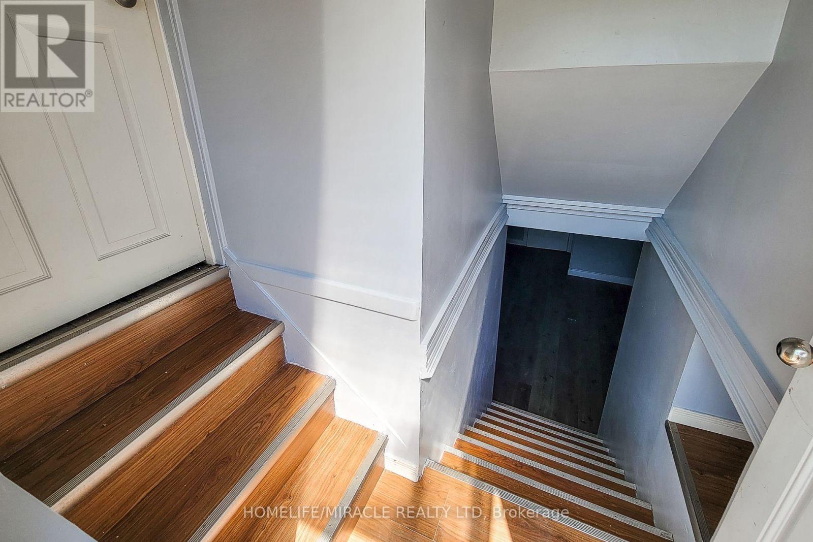 87 Rice Road, Welland, ON - Indoor Photo Showing Other Room