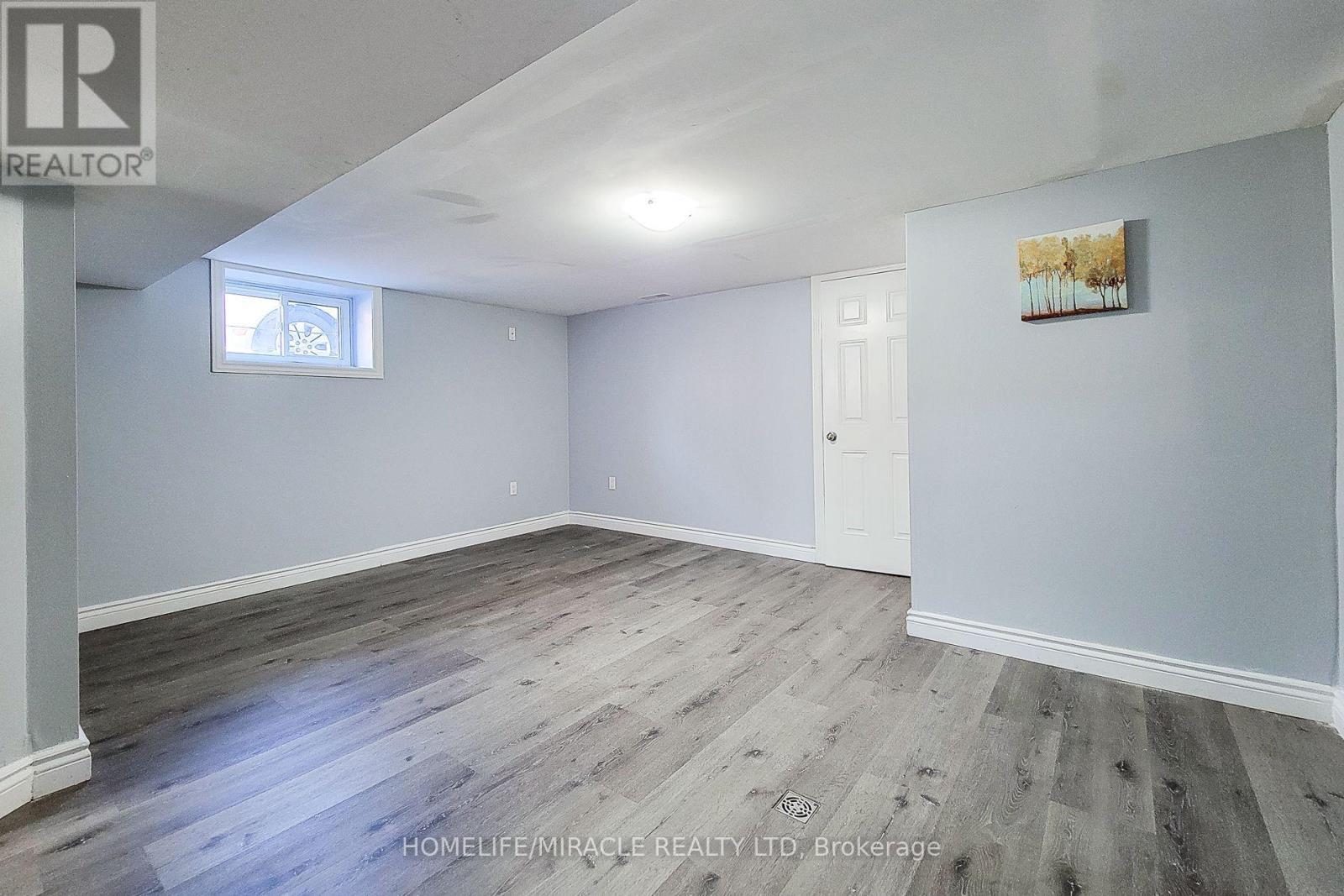 87 Rice Road, Welland, ON - Indoor Photo Showing Other Room