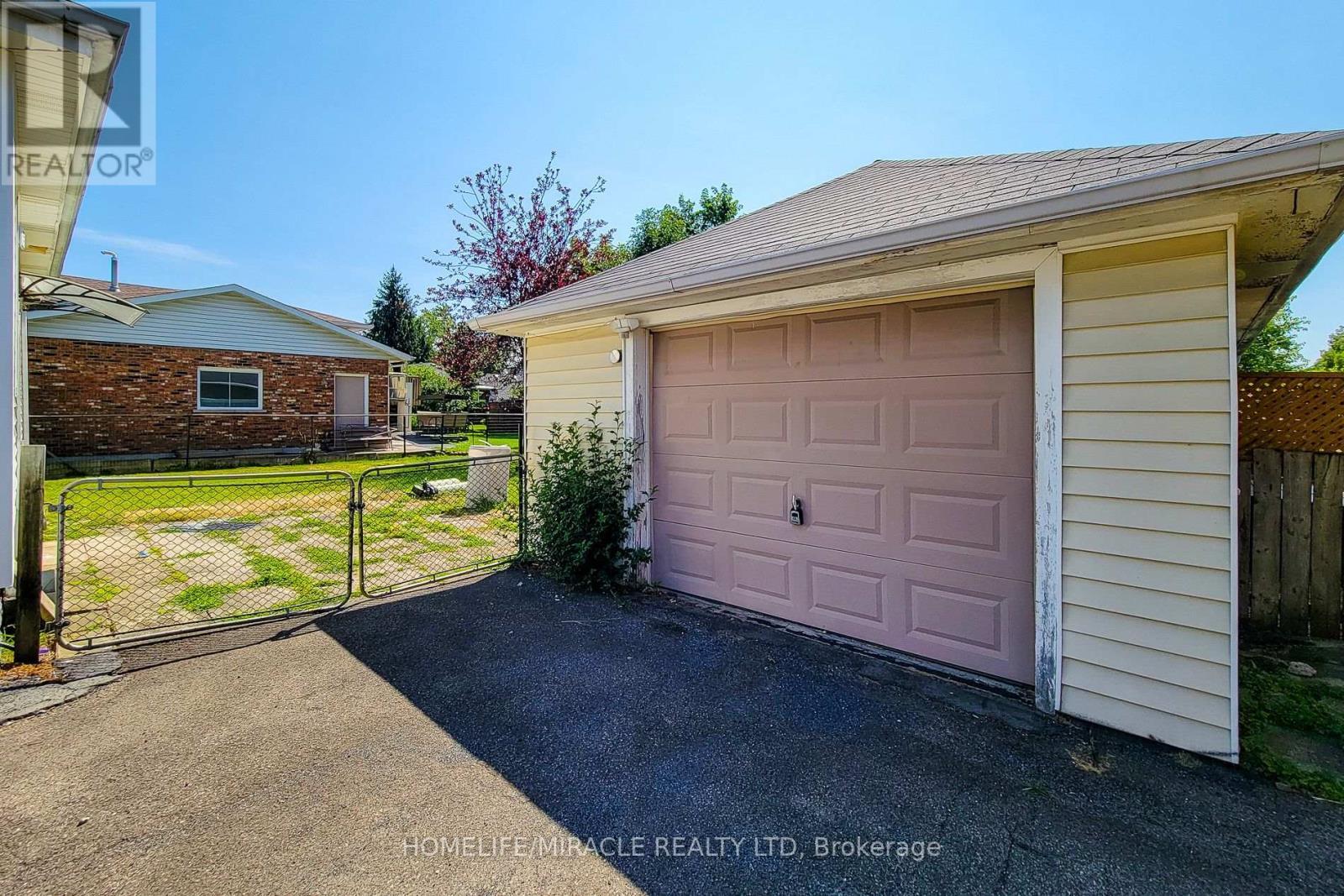 87 Rice Road, Welland, ON - Outdoor With Exterior