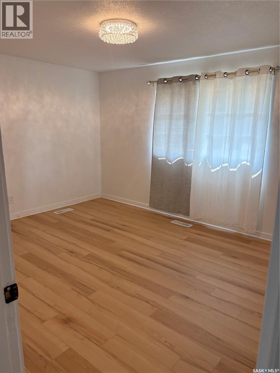 3742 Argyle Road, Regina, SK - Indoor Photo Showing Other Room