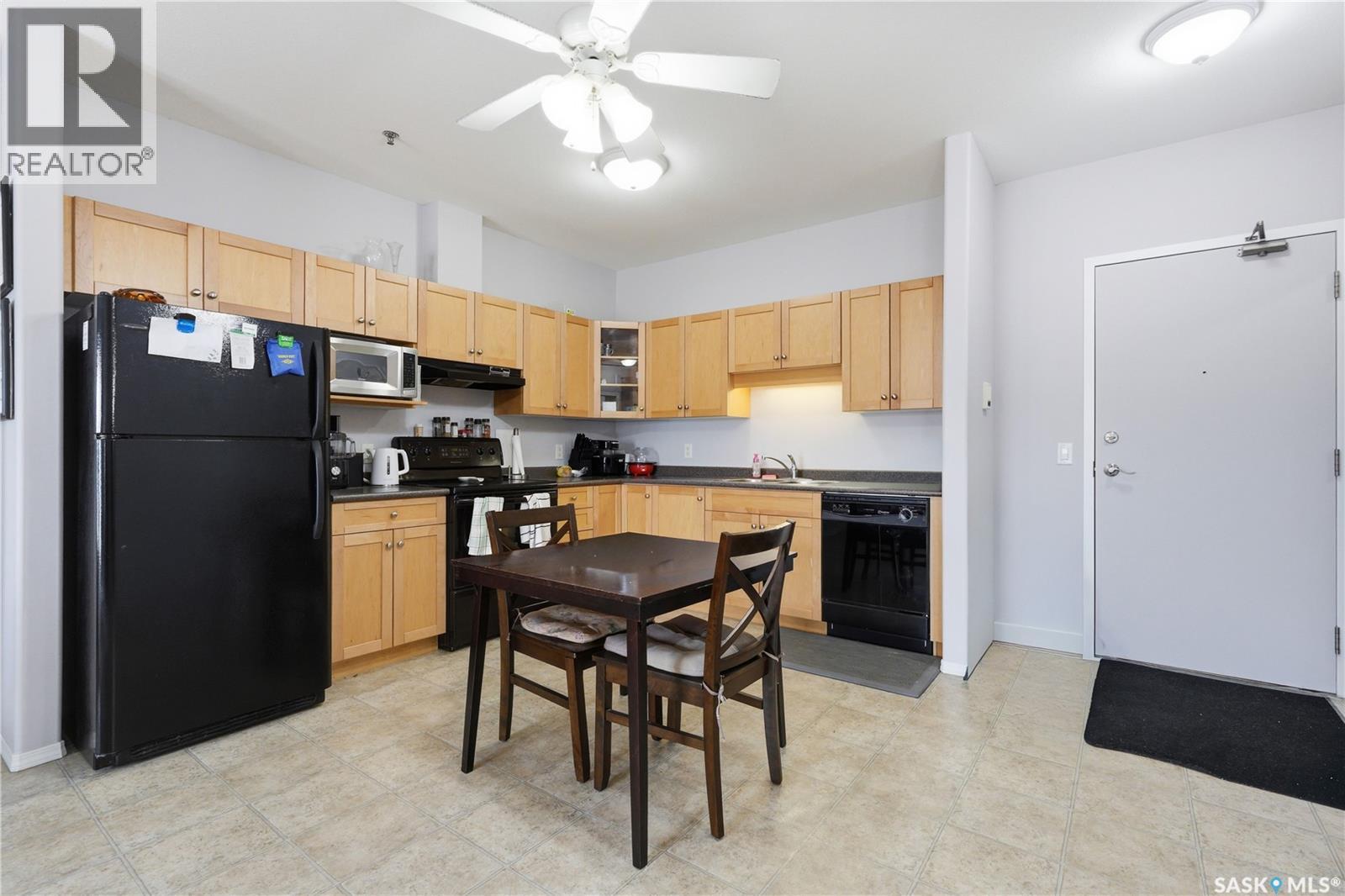 303 302 Nelson Road, Saskatoon, SK - Indoor Photo Showing Kitchen