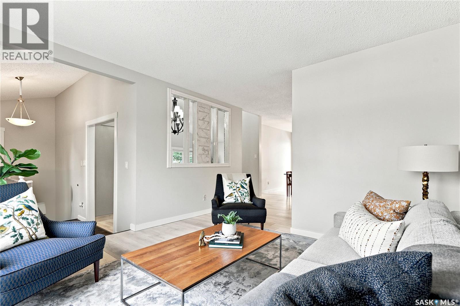 746 Wilkinson Way, Saskatoon, SK
