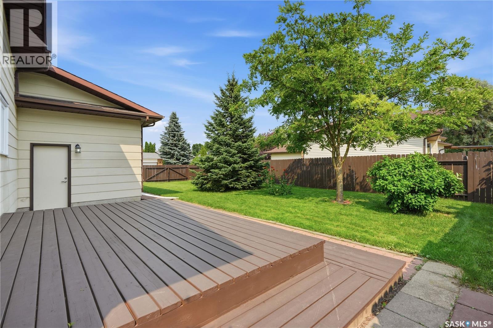 746 Wilkinson Way, Saskatoon, SK