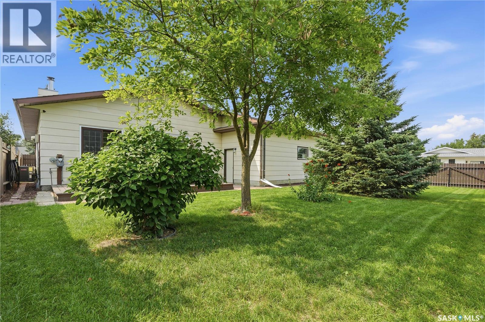 746 Wilkinson Way, Saskatoon, SK