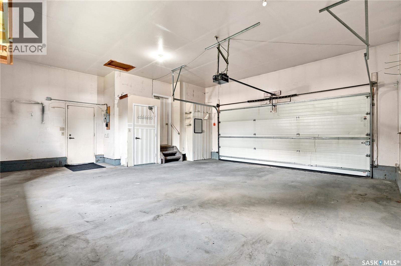 746 Wilkinson Way, Saskatoon, SK