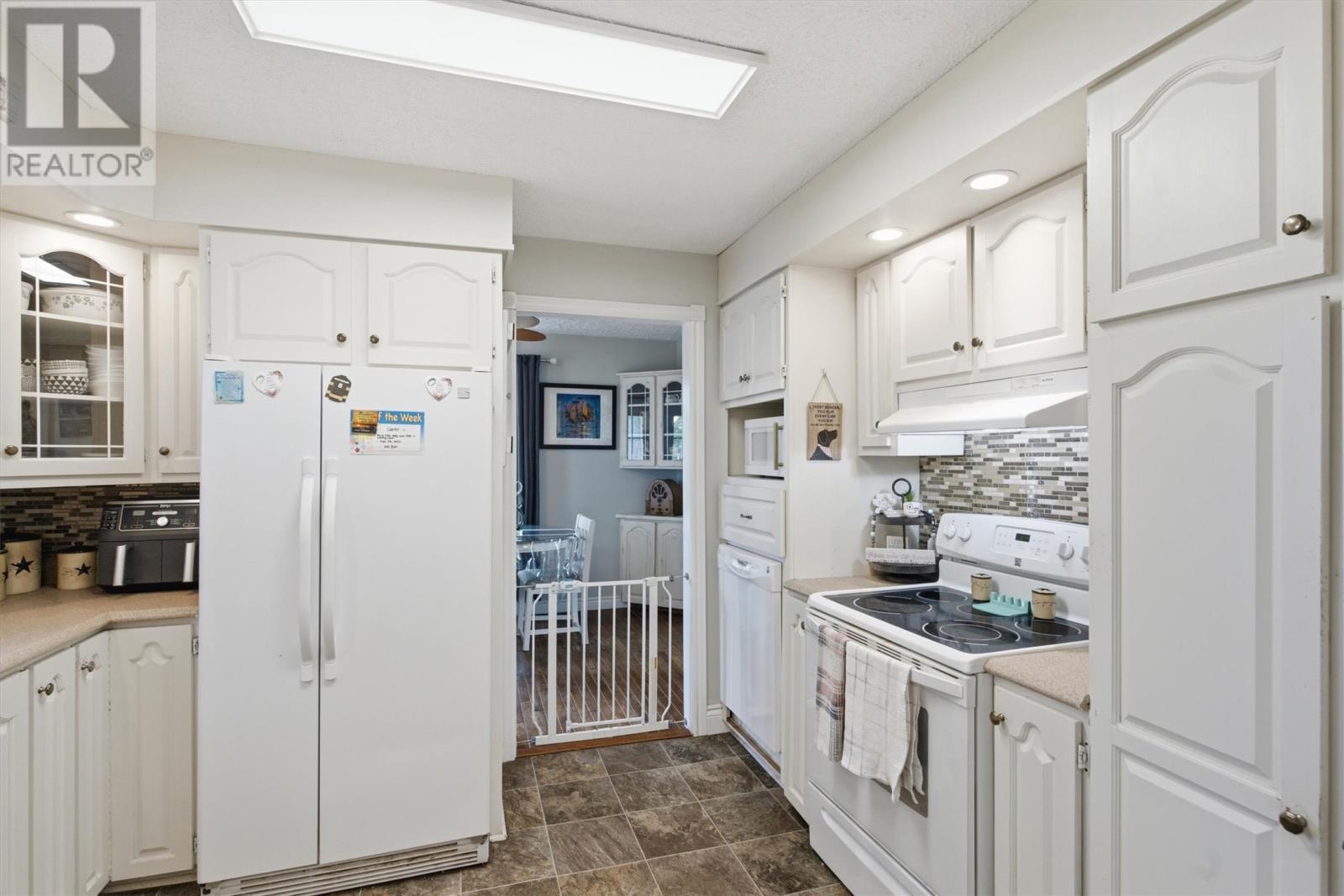 11 Pine Crescent, Birchy Bay, NL - Indoor Photo Showing Kitchen