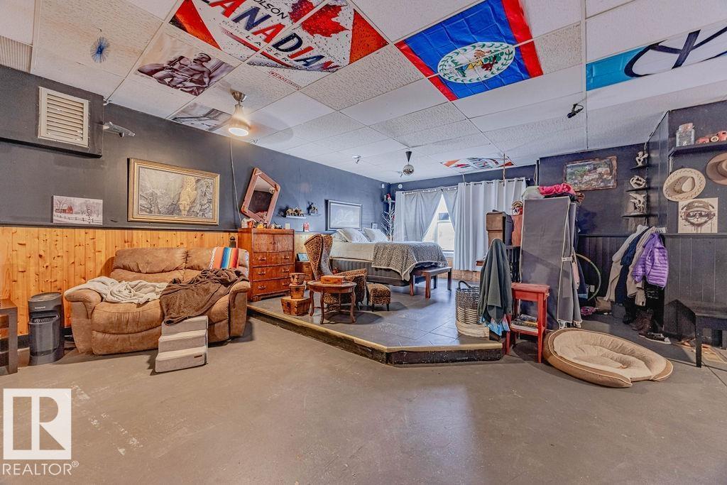 4912 50 St, Egremont, AB - Indoor Photo Showing Other Room