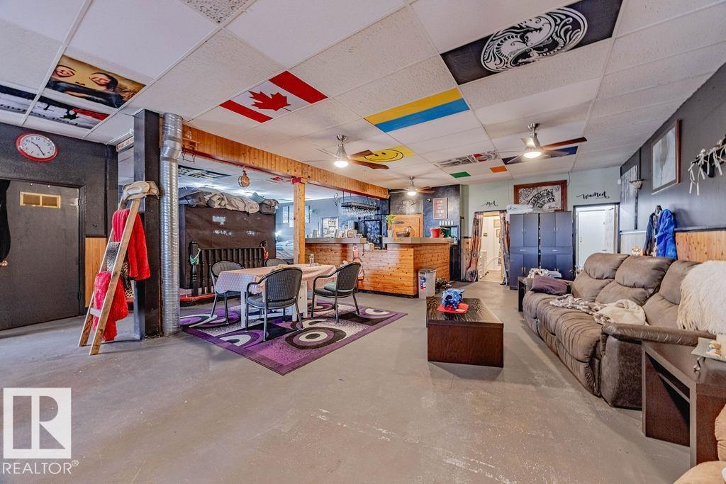 4912 50 St, Egremont, AB - Indoor