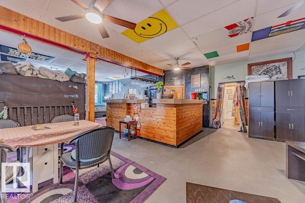 4912 50 St, Egremont, AB - Indoor