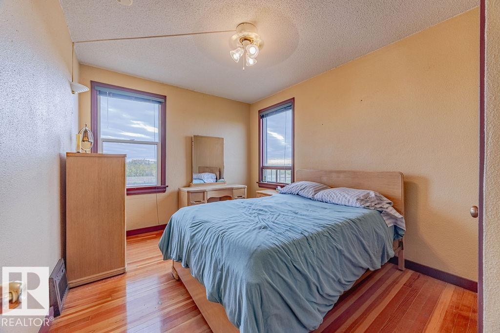 4912 50 St, Egremont, AB - Indoor Photo Showing Bedroom