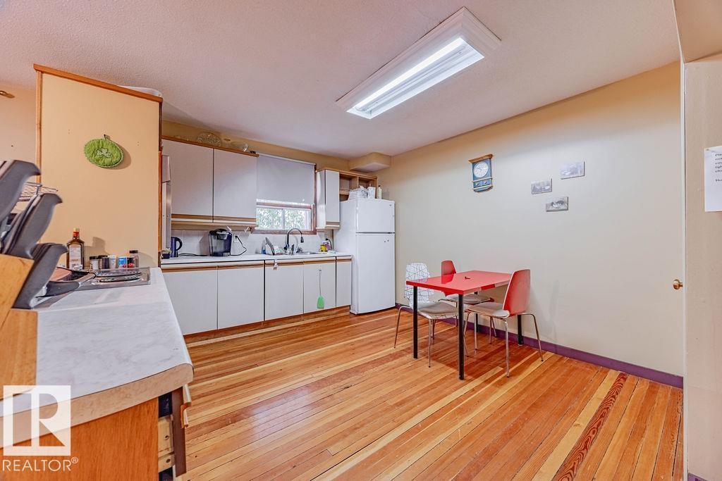 4912 50 St, Egremont, AB - Indoor
