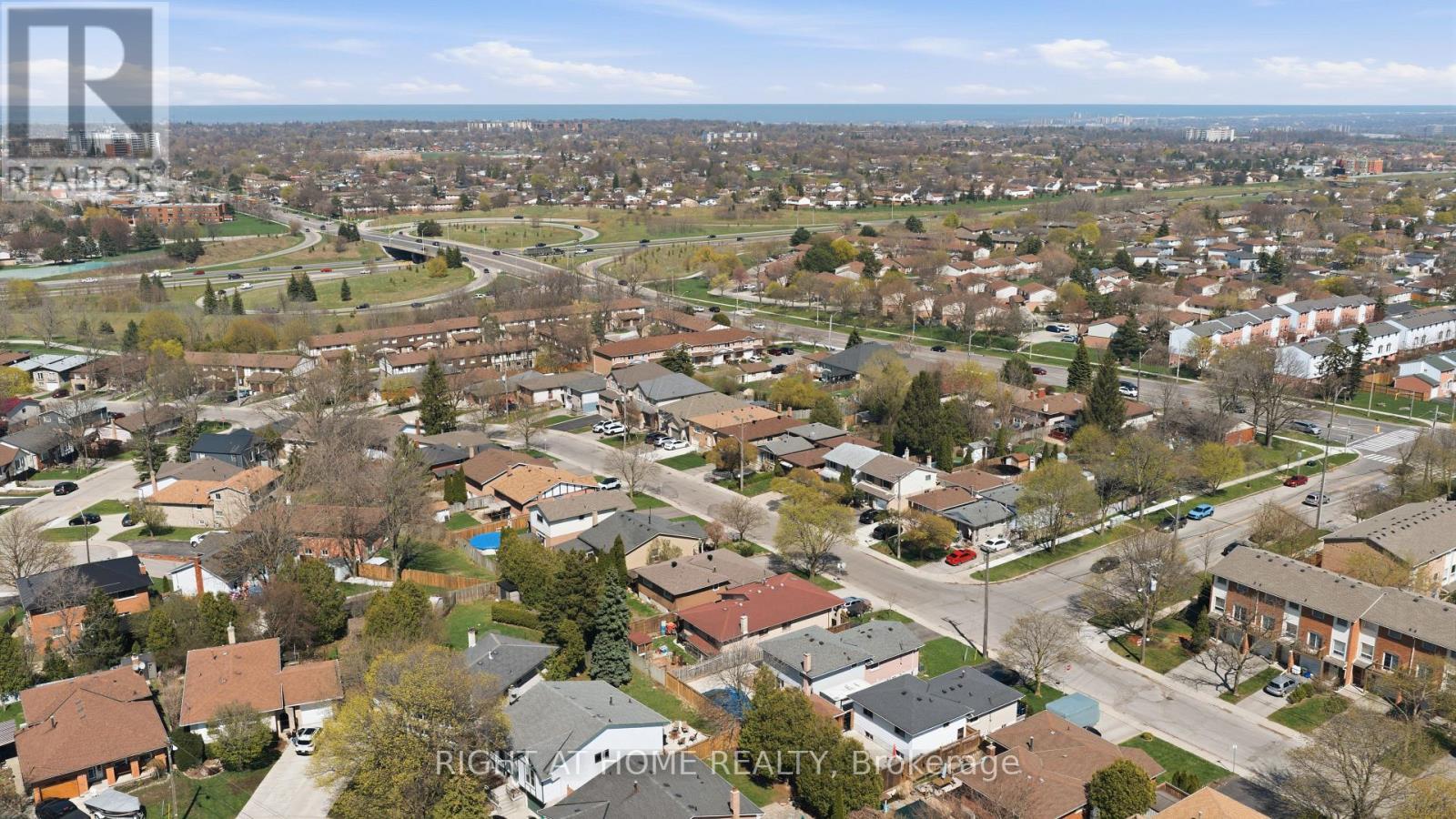 Upper - 341 Rexford Drive, Hamilton, ON - Outdoor With View