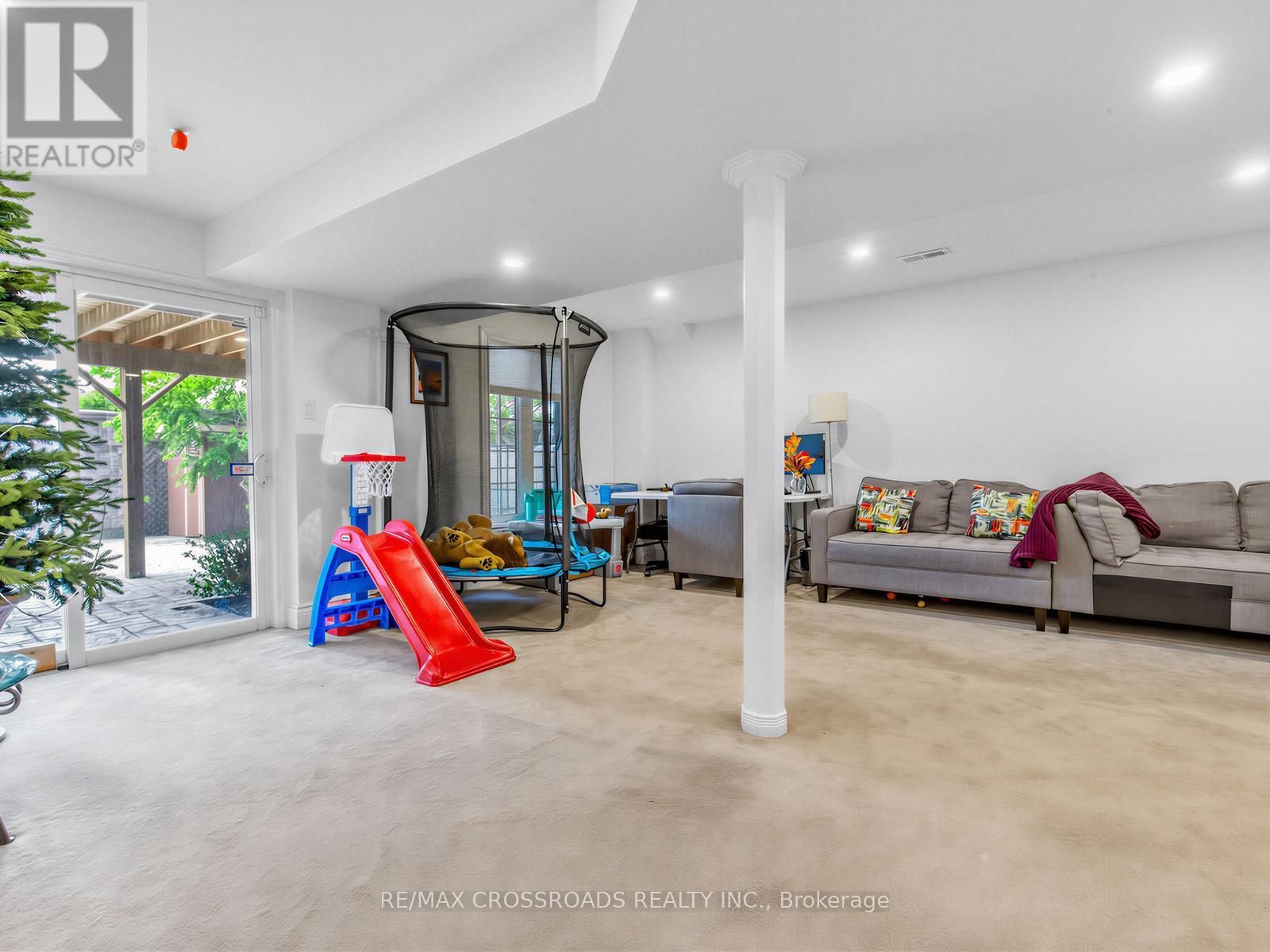 23 Worthview Drive S, Vaughan, ON - Indoor