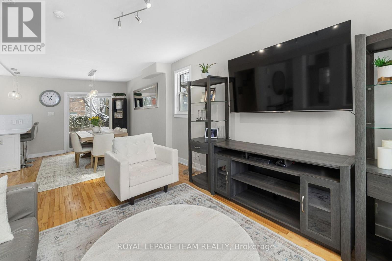 433 Dawson Avenue, Ottawa, ON - Indoor