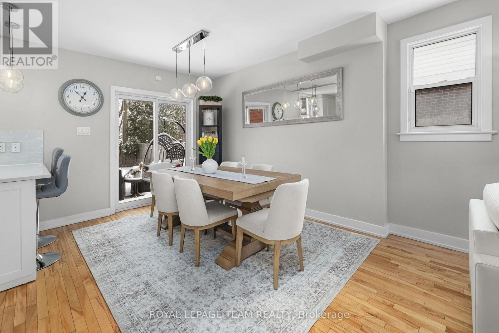 433 Dawson Avenue, Ottawa, ON - Indoor Photo Showing Dining Room