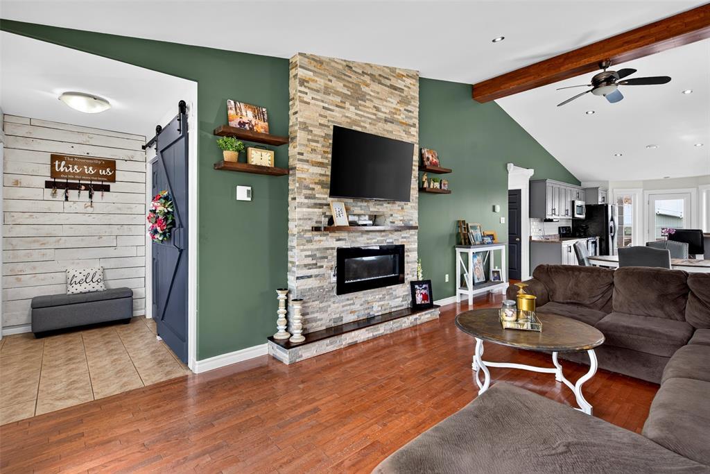 21 Fitzgerald Place, Bay Roberts, NL - Indoor Photo Showing Living Room With Fireplace