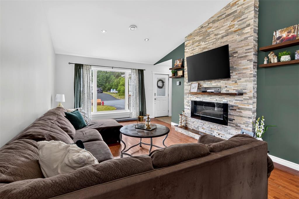 21 Fitzgerald Place, Bay Roberts, NL - Indoor Photo Showing Living Room With Fireplace