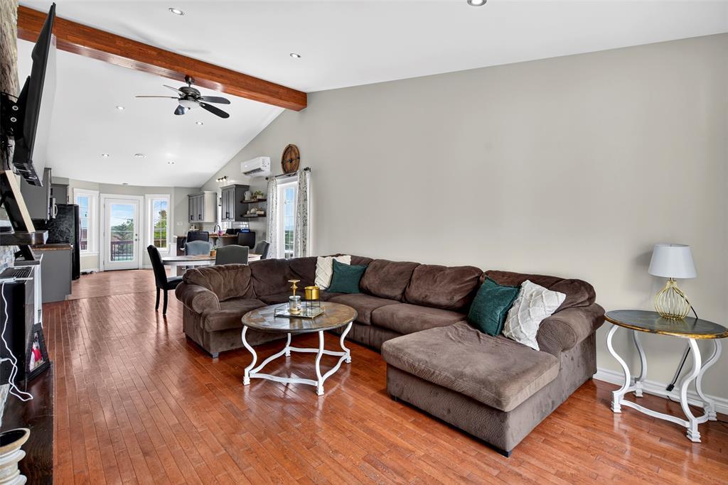 21 Fitzgerald Place, Bay Roberts, NL - Indoor Photo Showing Living Room