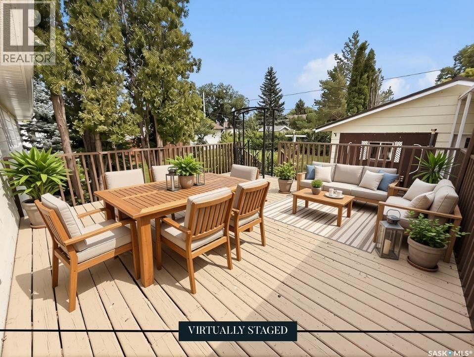 512 1St Street N, Cabri, SK - Outdoor With Deck Patio Veranda With Exterior