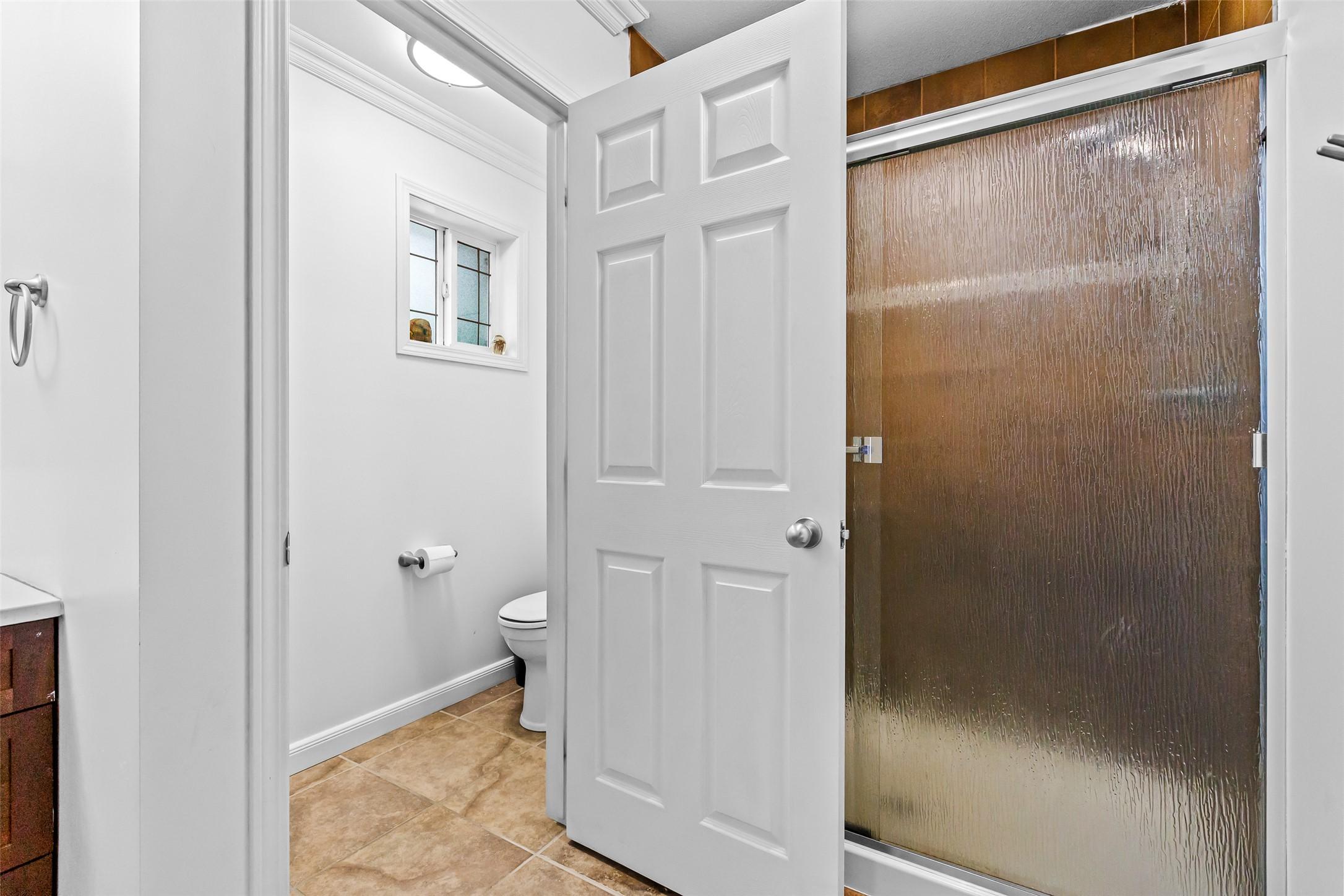 1901 Alder Street, Creston, BC - Indoor