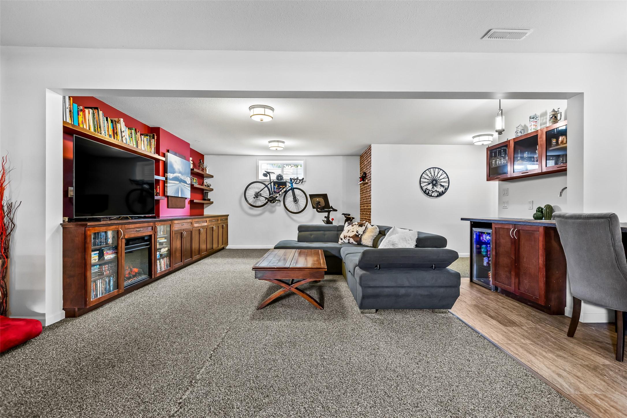 1901 Alder Street, Creston, BC - Indoor
