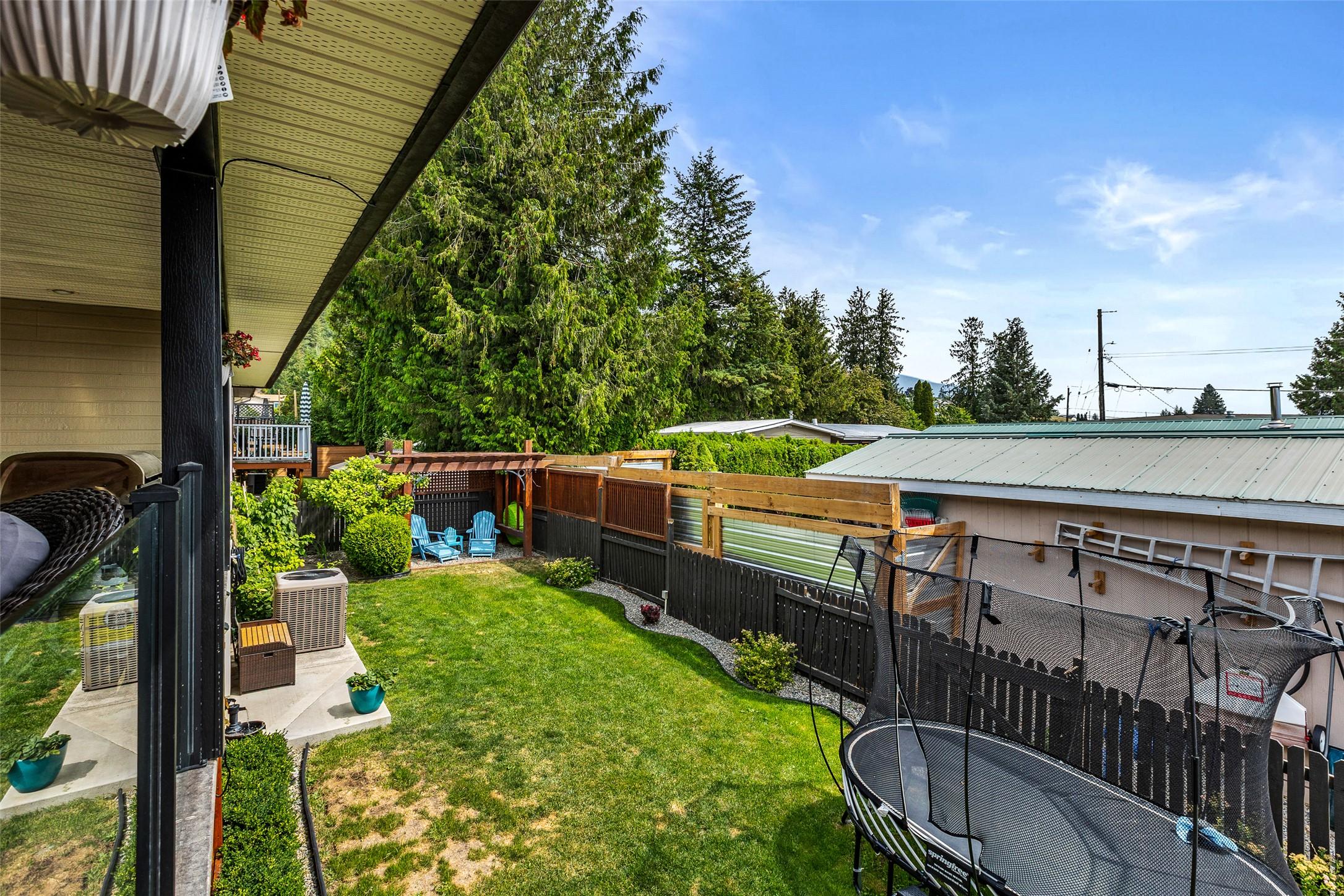 1901 Alder Street, Creston, BC - Outdoor