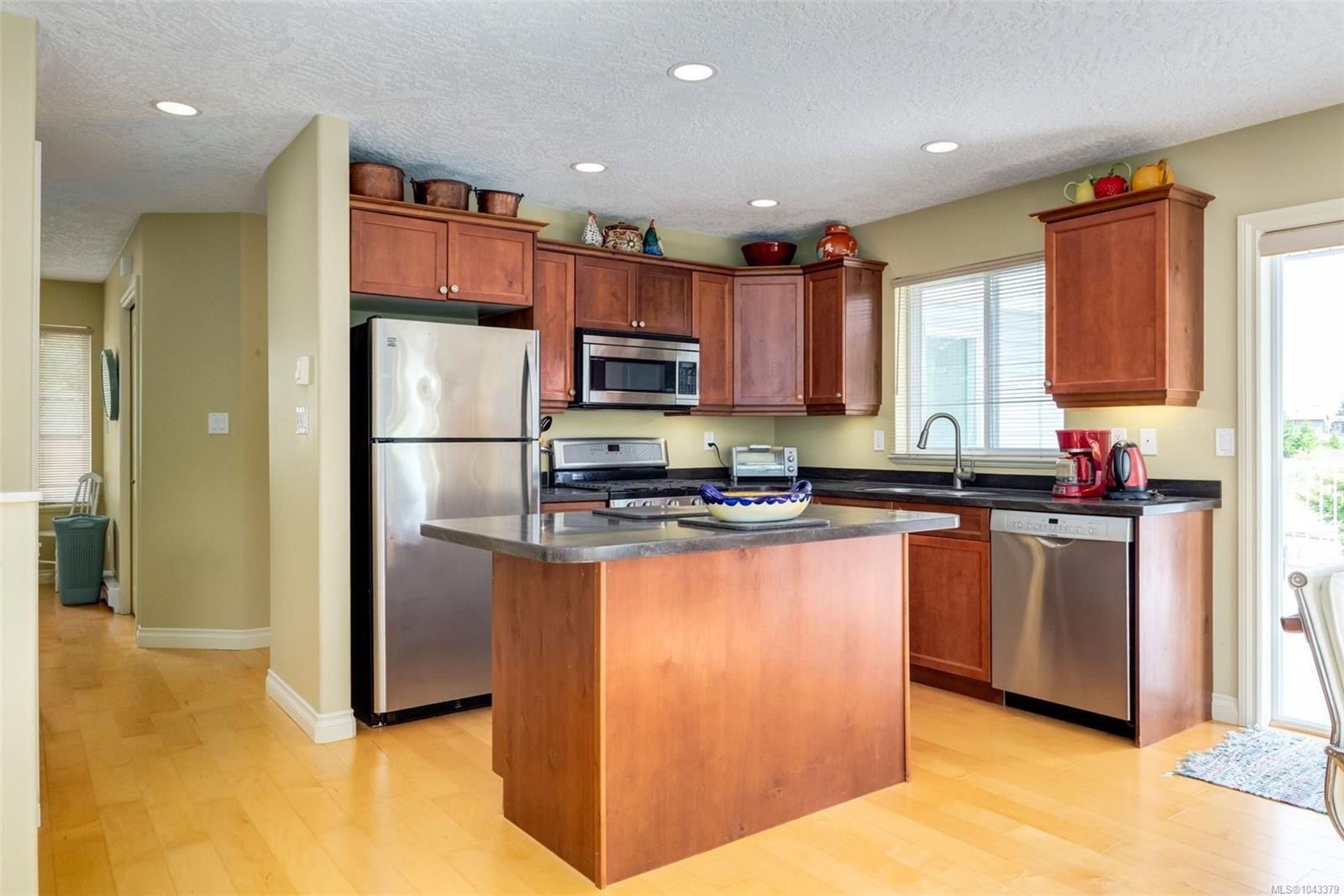 1731 Dar'S Pl, Qualicum Beach, BC