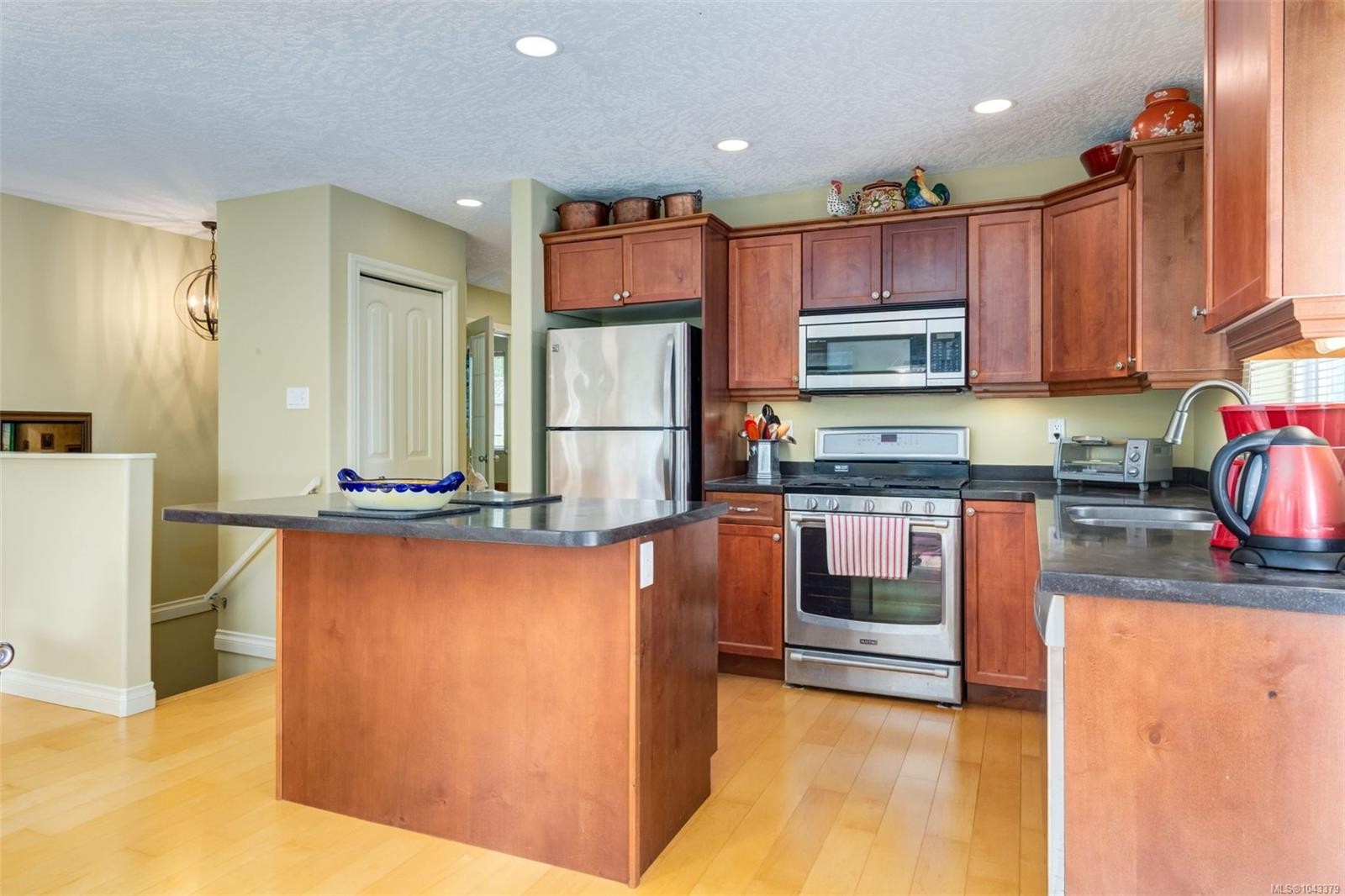 1731 Dar'S Pl, Qualicum Beach, BC