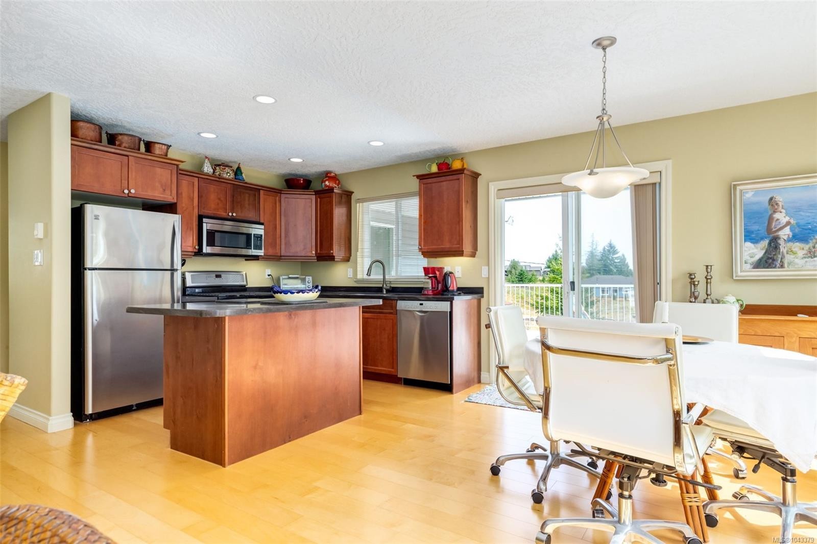 1731 Dar'S Pl, Qualicum Beach, BC
