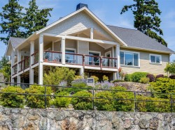 2125 Erinan Blvd Sooke, BC V9Z 1M8