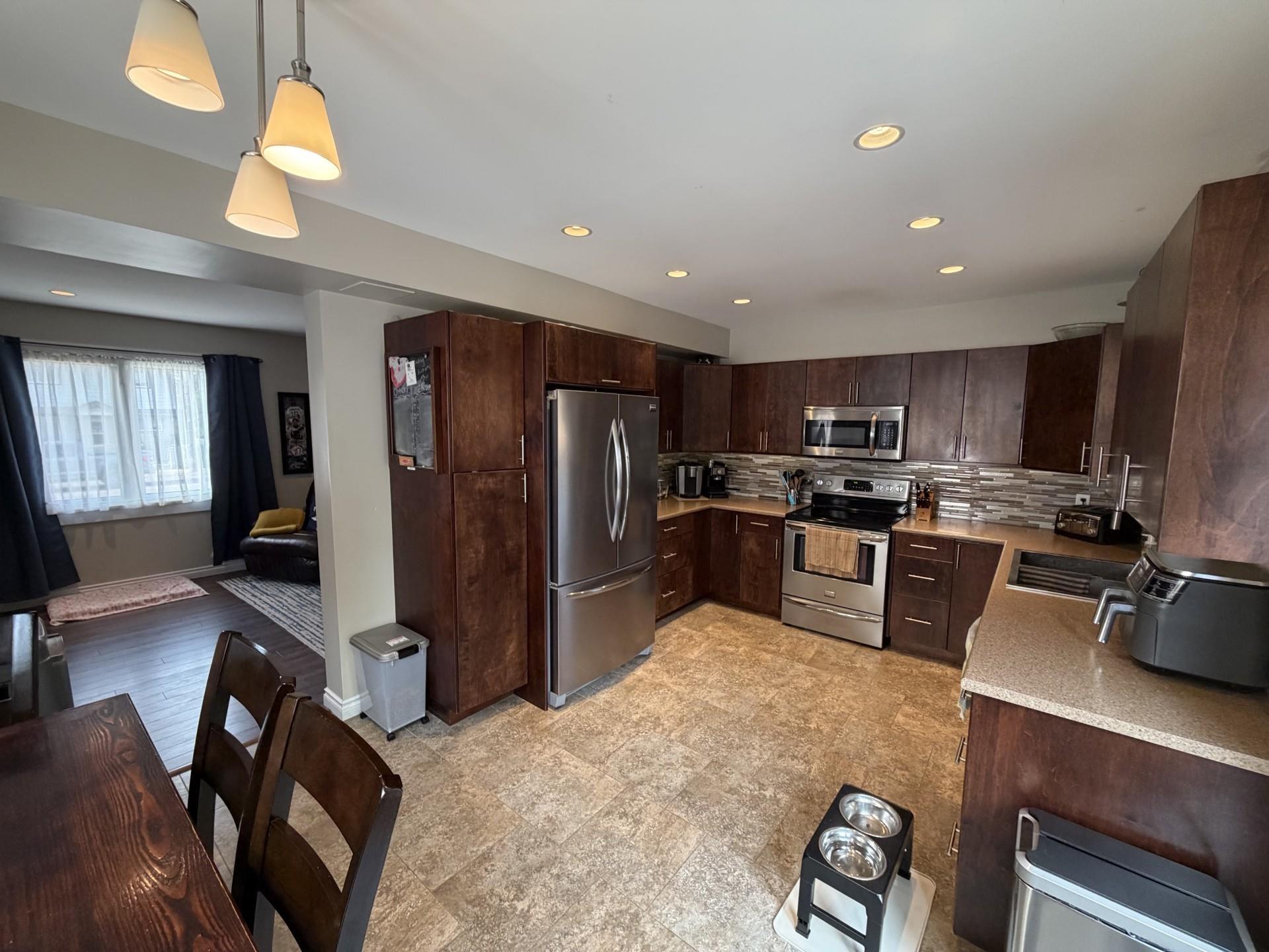 338 Dacre Street, Thunder Bay, ON - Indoor Photo Showing Kitchen