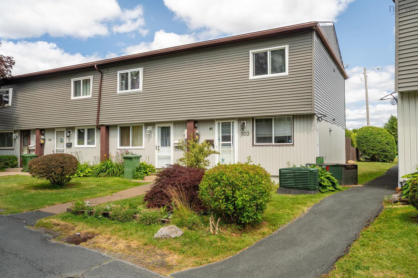 103 Bromley Road, Halifax, NS - Outdoor With Facade