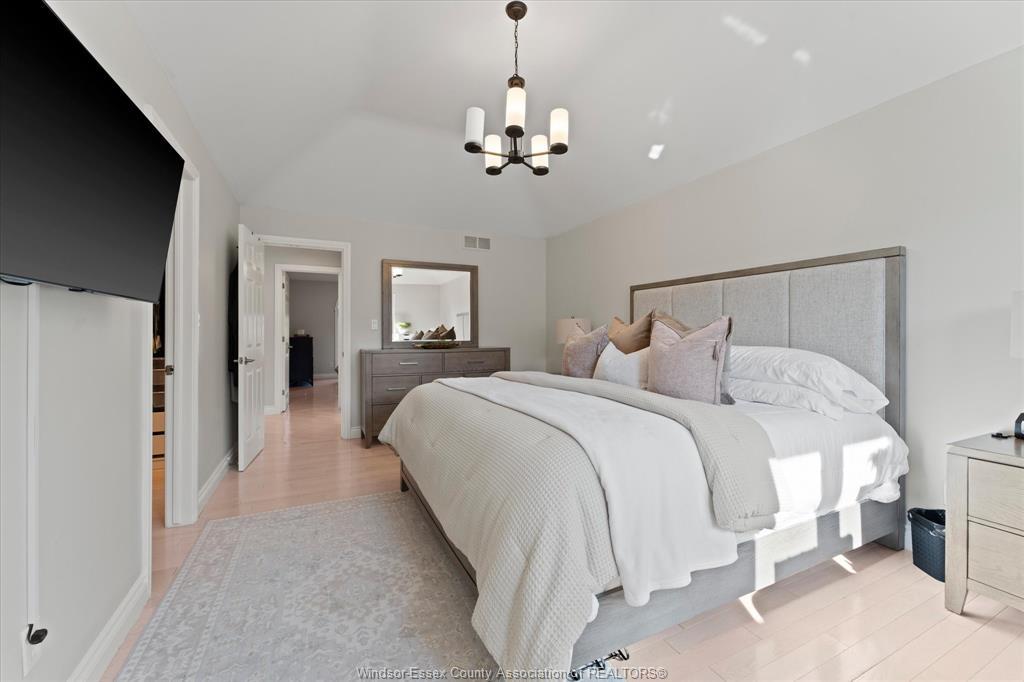 2689 Buttery Street, Windsor, ON - Indoor Photo Showing Bedroom