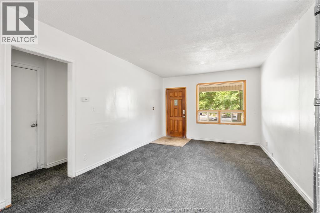691 Randolph, Windsor, ON - Indoor Photo Showing Other Room