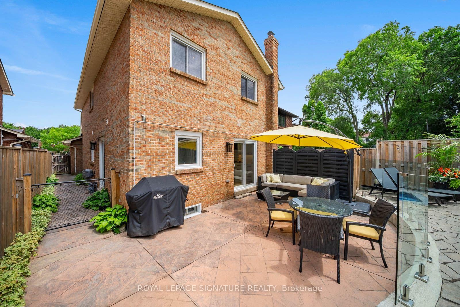 4194 Trellis Crescent, Mississauga, ON - Outdoor With Deck Patio Veranda With Exterior