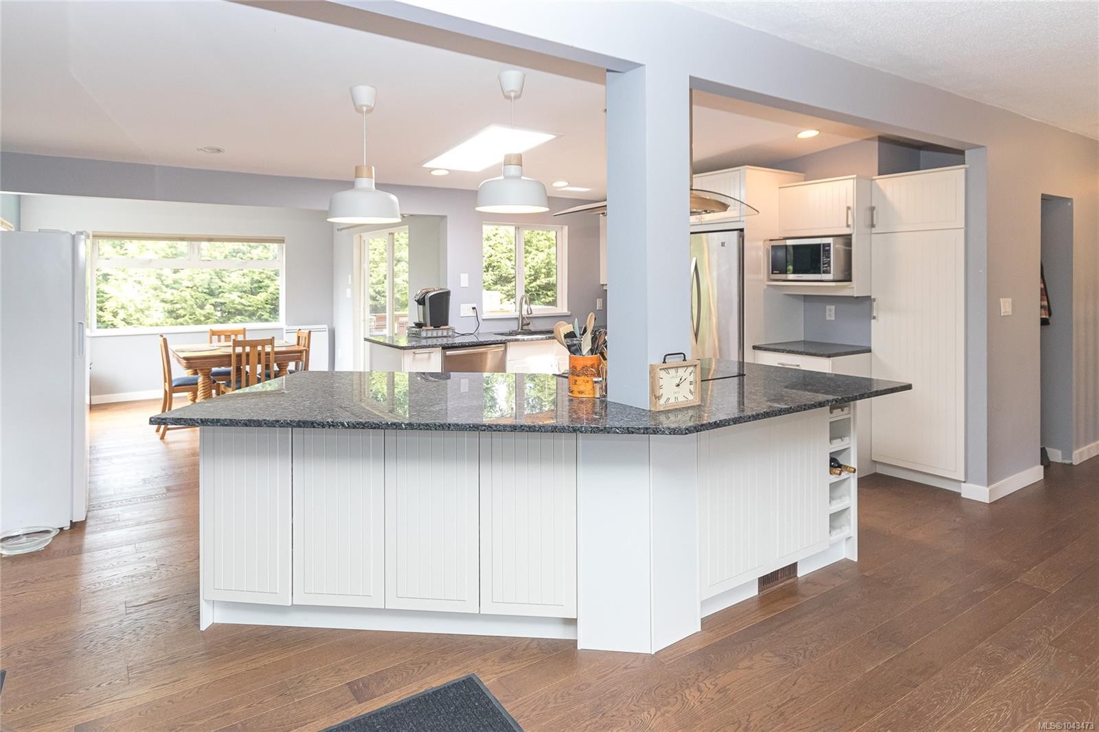 9480 Maryland Dr, Sidney, BC