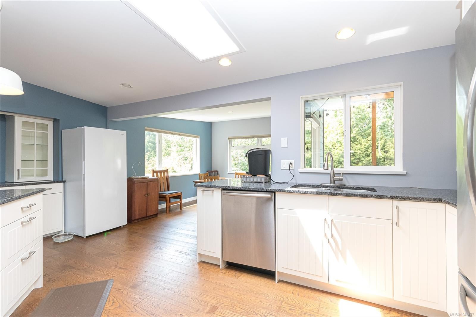 9480 Maryland Dr, Sidney, BC