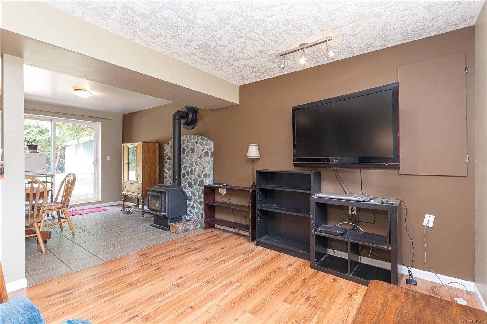 9480 Maryland Dr, Sidney, BC