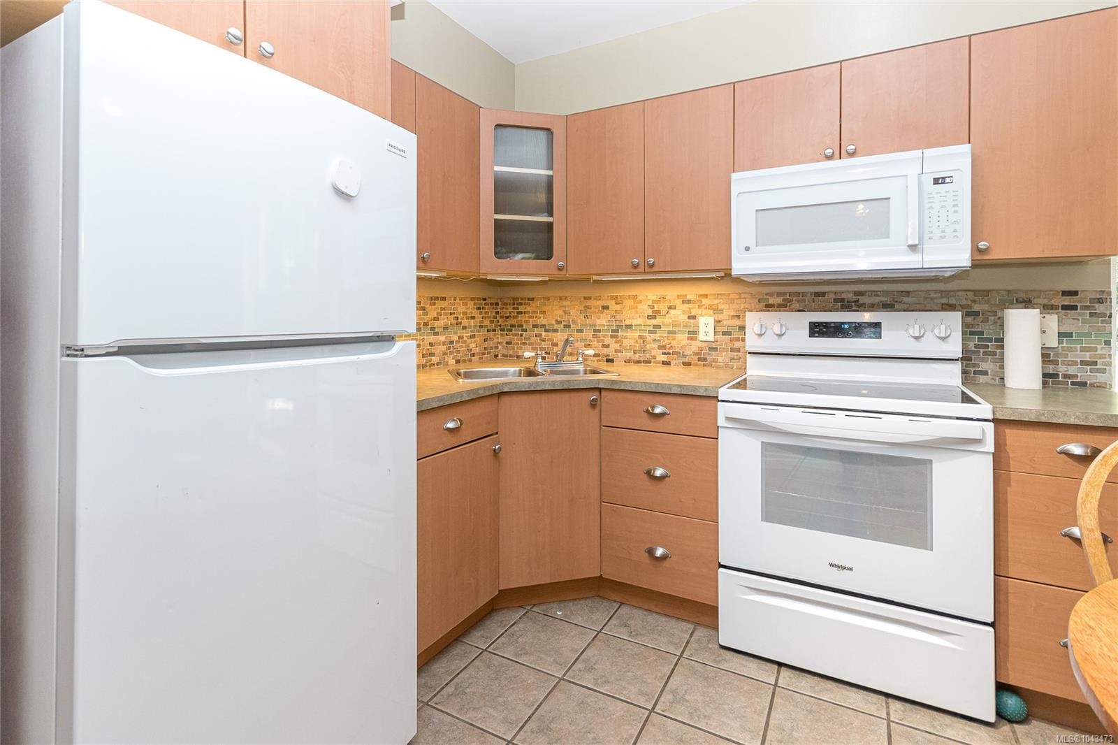 9480 Maryland Dr, Sidney, BC