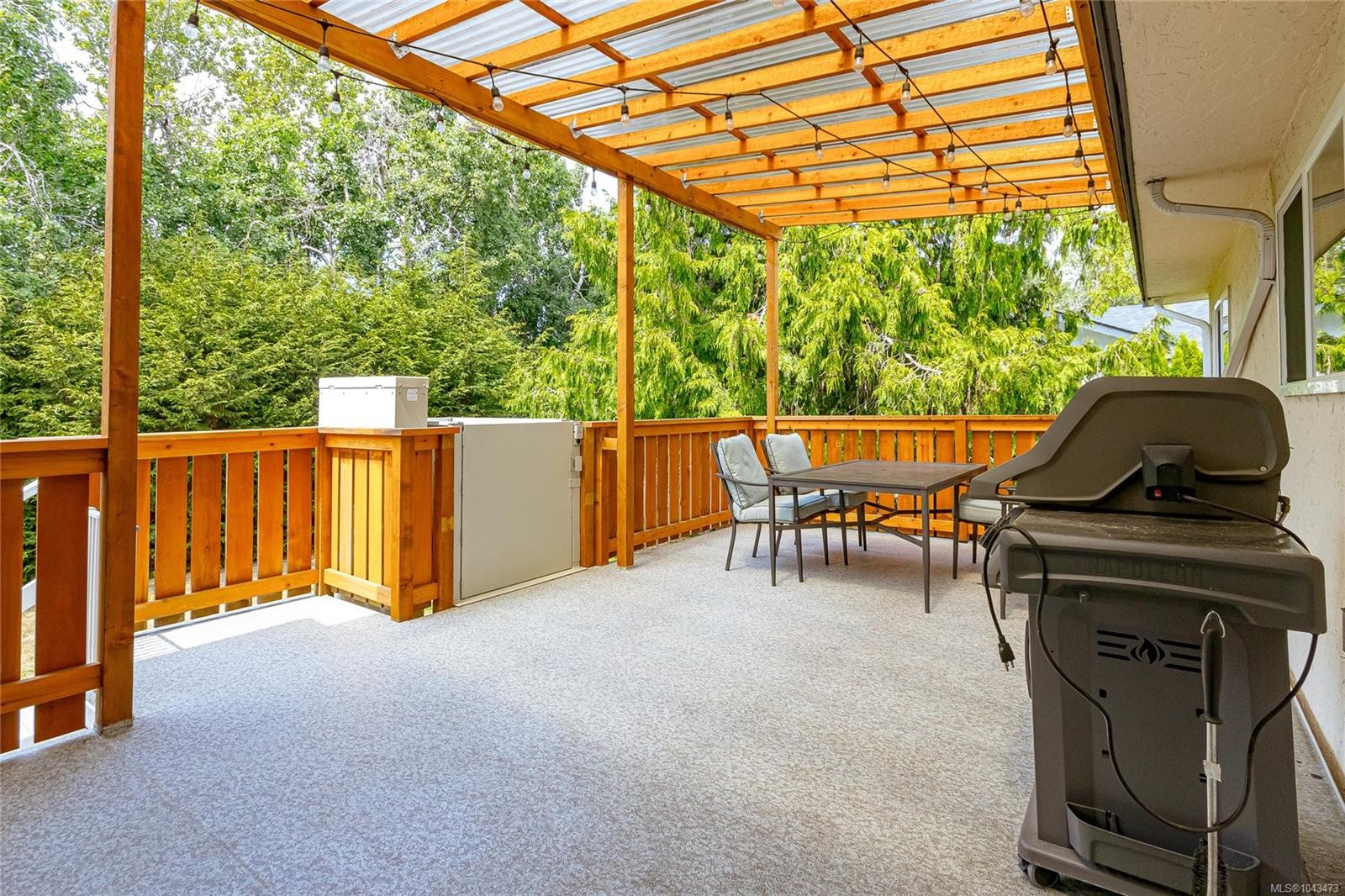 9480 Maryland Dr, Sidney, BC