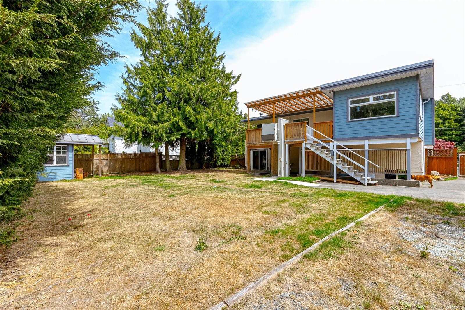 9480 Maryland Dr, Sidney, BC