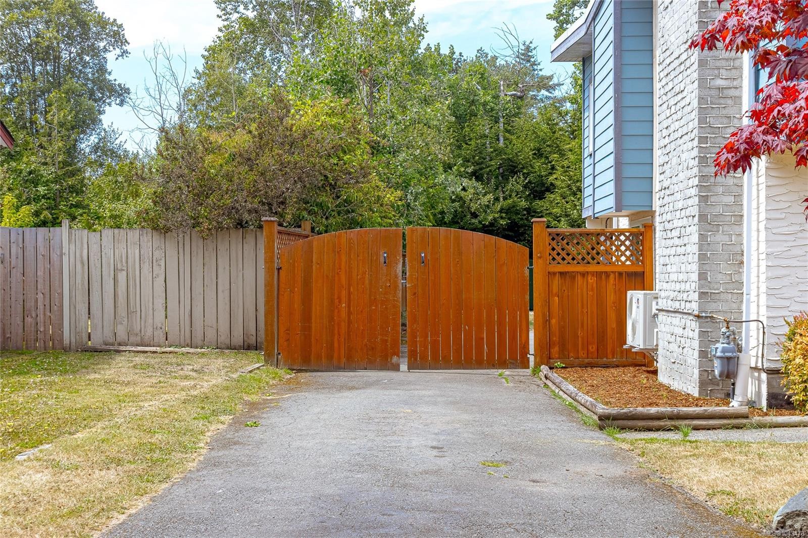 9480 Maryland Dr, Sidney, BC