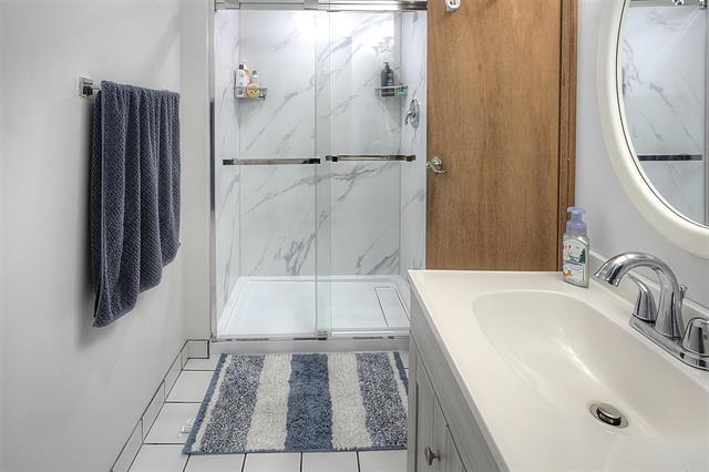 26 Bellemer Dr, Winnipeg, MB - Indoor Photo Showing Bathroom