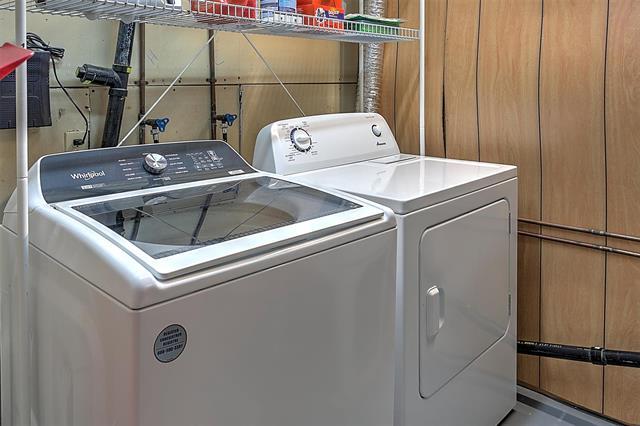 26 Bellemer Dr, Winnipeg, MB - Indoor Photo Showing Laundry Room