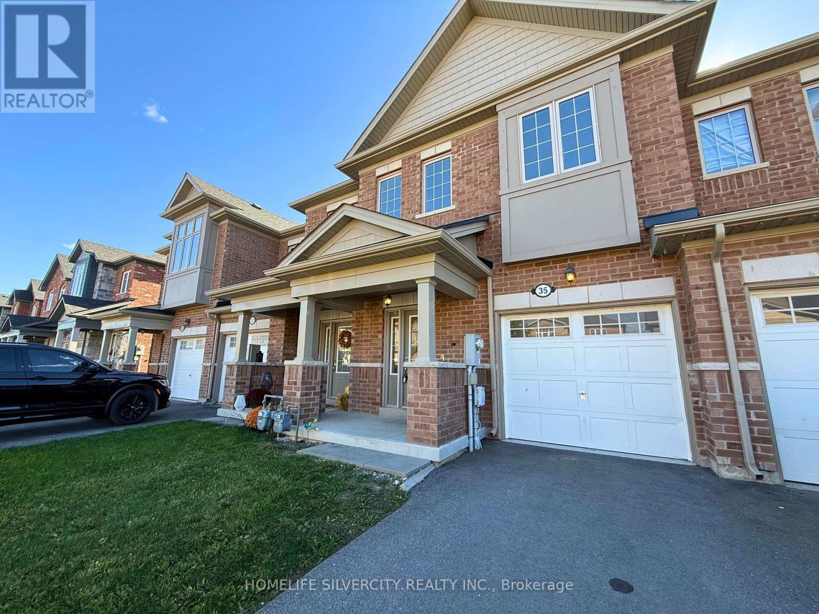 35 Sparkle Drive, Thorold, ON - Outdoor With Facade