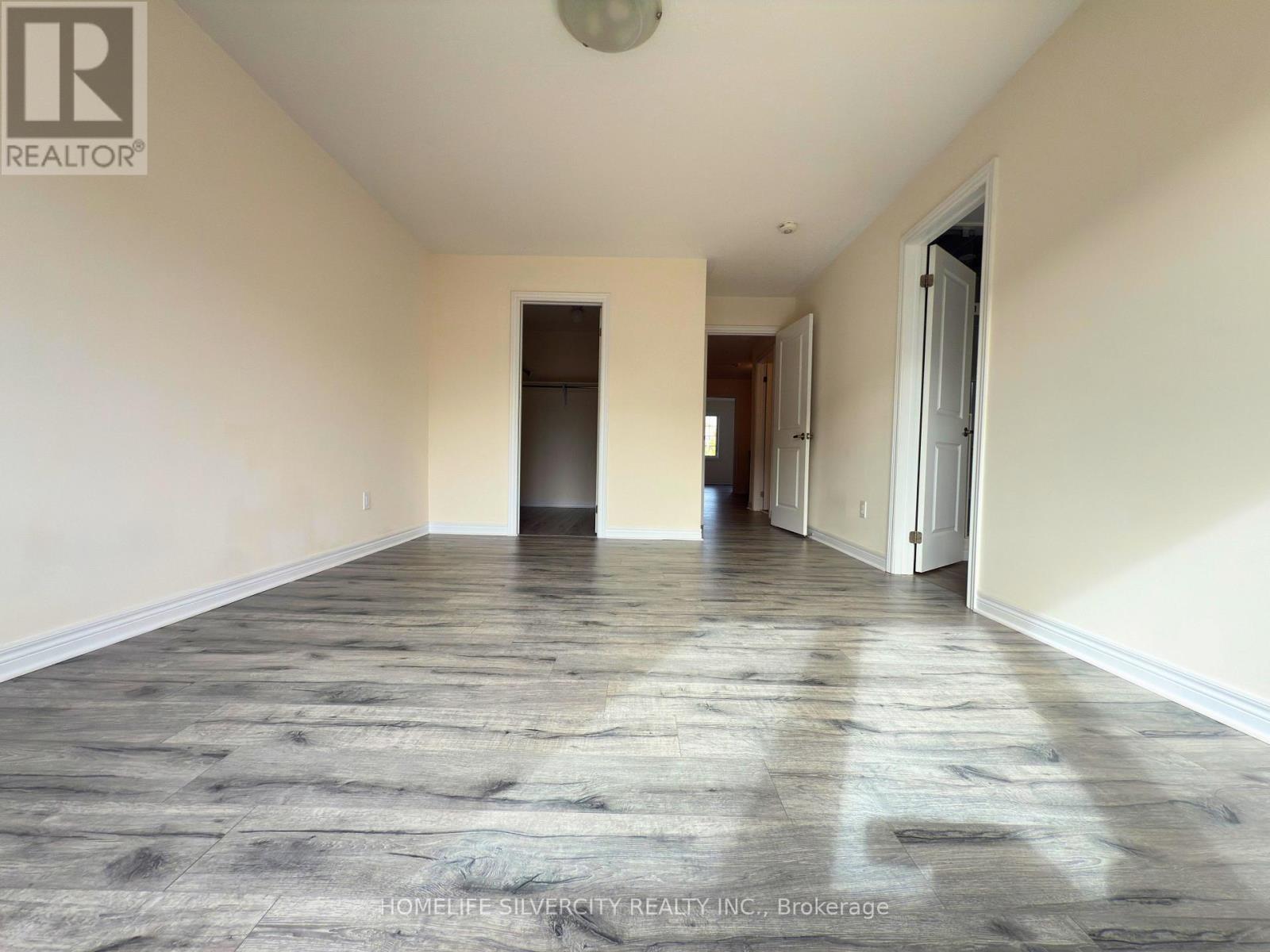 35 Sparkle Drive, Thorold, ON - Indoor Photo Showing Other Room