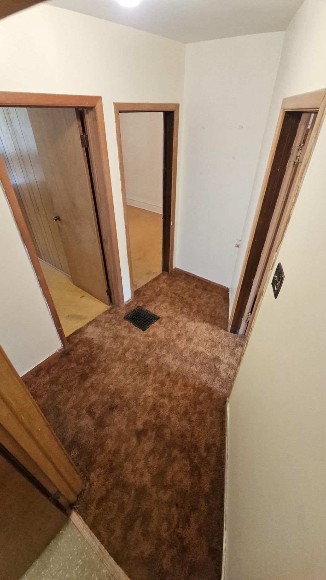 320 Dease Street, Thunder Bay, ON - Indoor Photo Showing Other Room