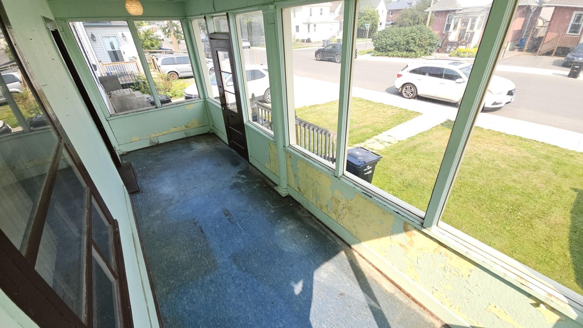 320 Dease Street, Thunder Bay, ON - Indoor Photo Showing Other Room