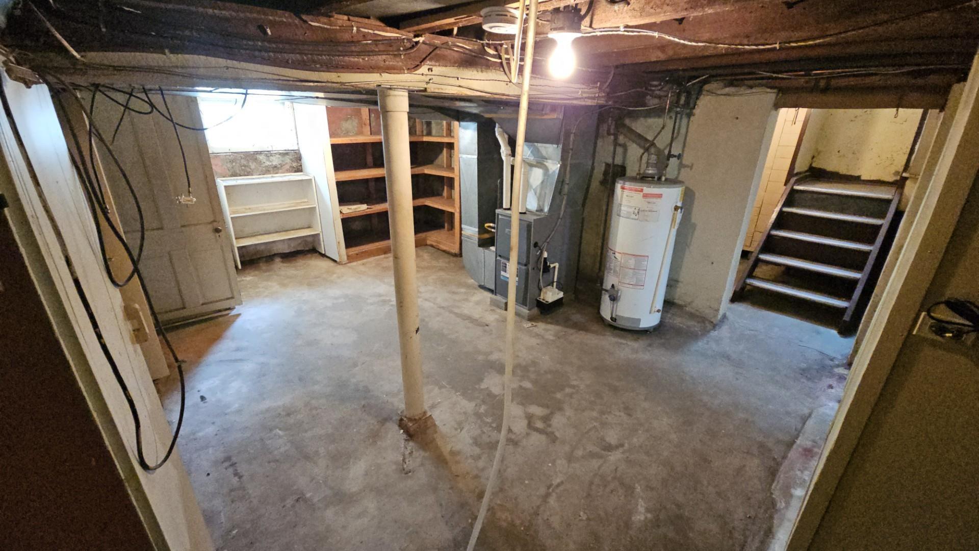 320 Dease Street, Thunder Bay, ON - Indoor Photo Showing Basement