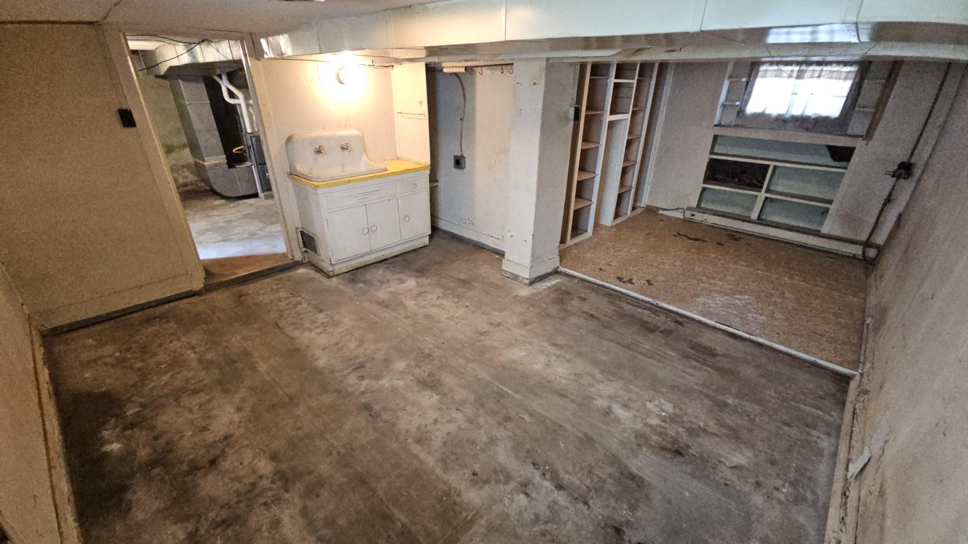 320 Dease Street, Thunder Bay, ON - Indoor
